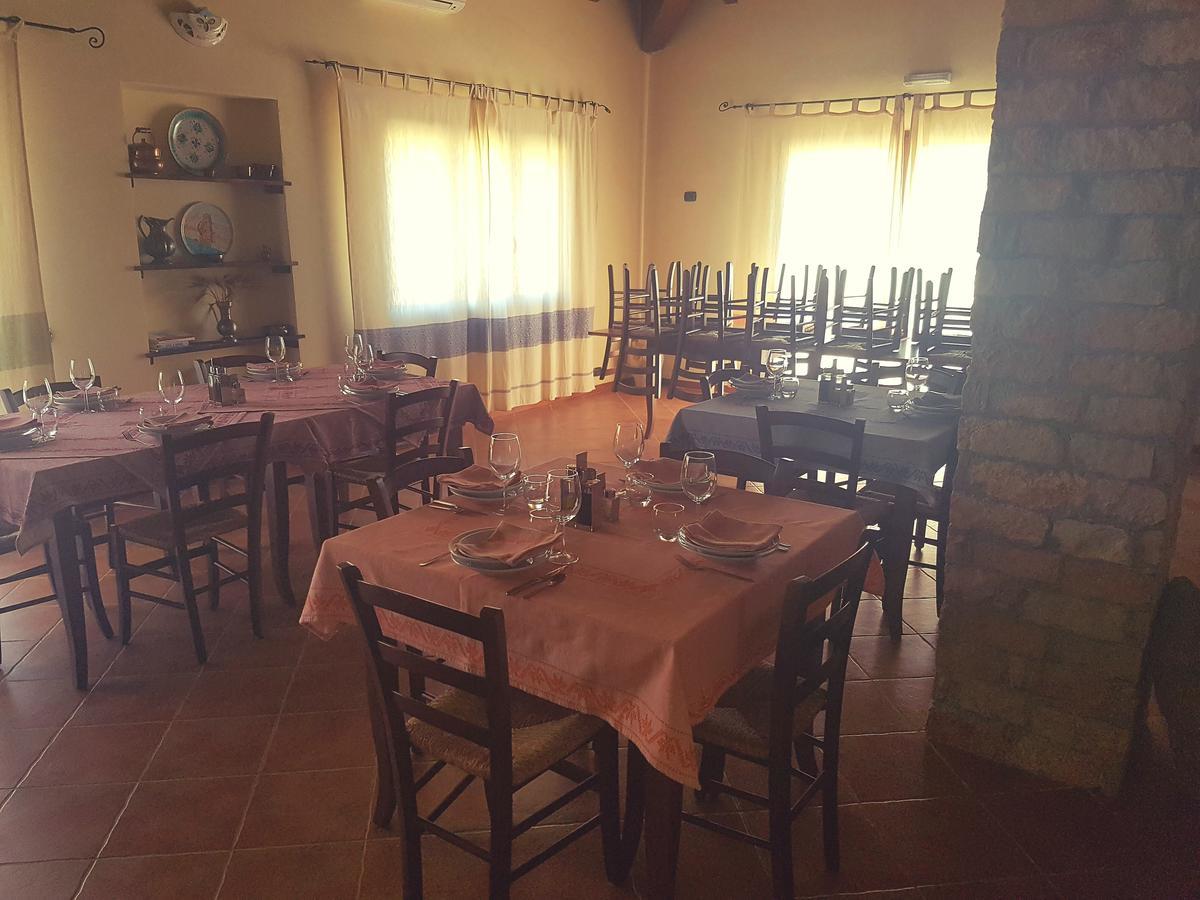 Agriturismo Gennemara B&B Perdaxius Ngoại thất bức ảnh