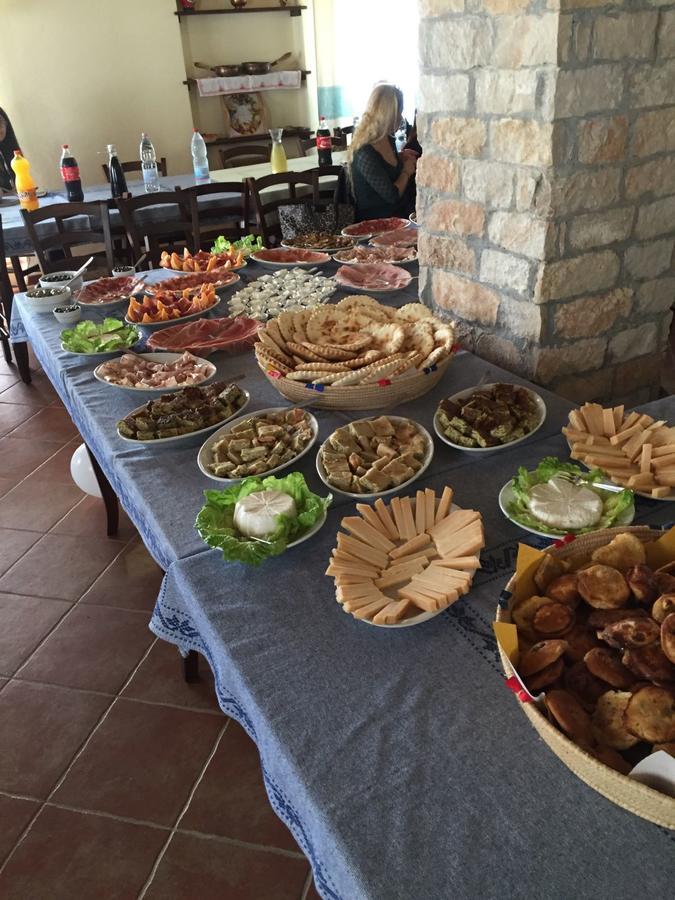 Agriturismo Gennemara B&B Perdaxius Ngoại thất bức ảnh